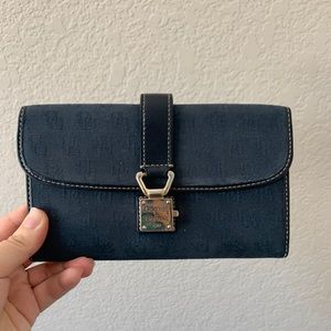 Dooney & bourke blue wallet